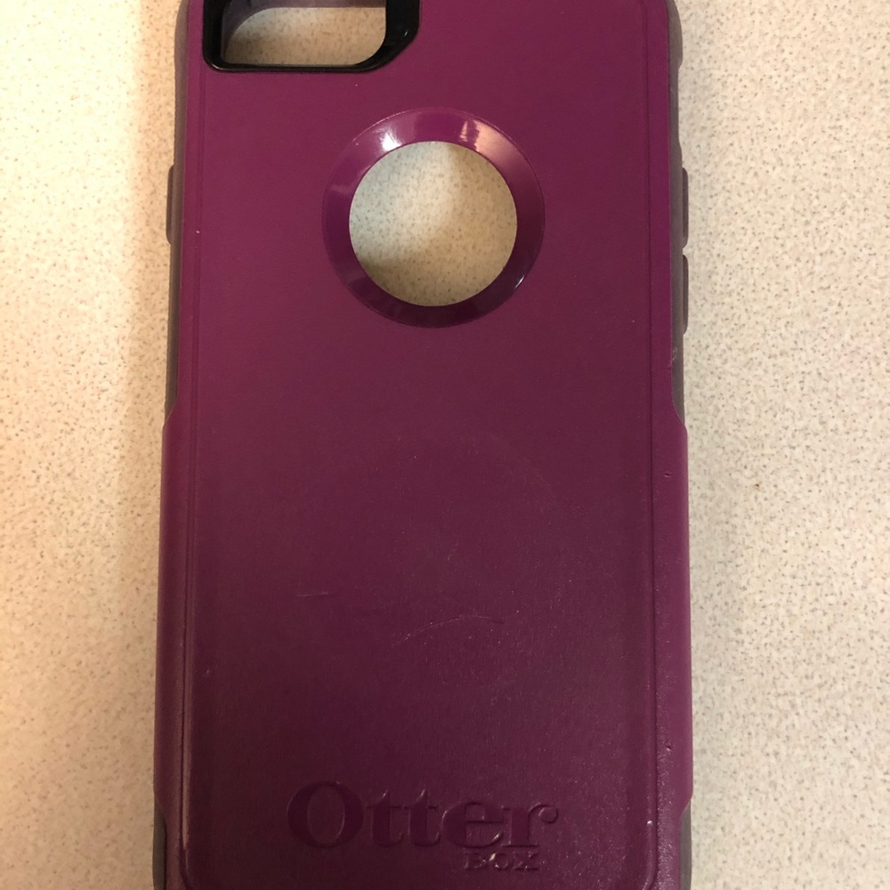 Otter box symmetry